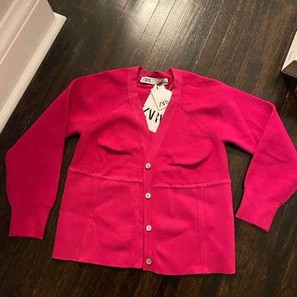 Zara | hot pink cardigan - Picture 1 of 7